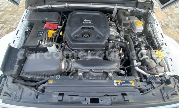 Buy Import Jeep Wrangler White Car in Douala in Littoral Cameroon Buy Import Jeep Wrangler White Car in Douala in Littoral Cameroon