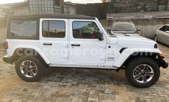 Buy Import Jeep Wrangler White Car in Douala in Littoral Cameroon Buy Import Jeep Wrangler White Car in Douala in Littoral Cameroon