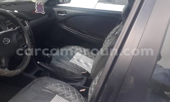 Sayi Na hannu Toyota Avensis Azurfa Mota in Douala a Ƙasar Kamaru Sayi Na hannu Toyota Avensis Azurfa Mota in Douala a Ƙasar Kamaru
