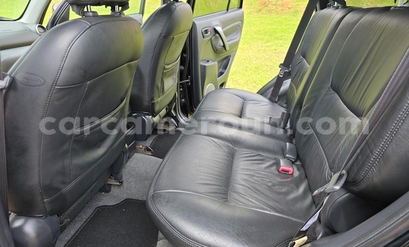 Sayi Na hannu Toyota RAV4 Black Mota in Yaounde a Babban Kamaru Sayi Na hannu Toyota RAV4 Black Mota in Yaounde a Babban Kamaru