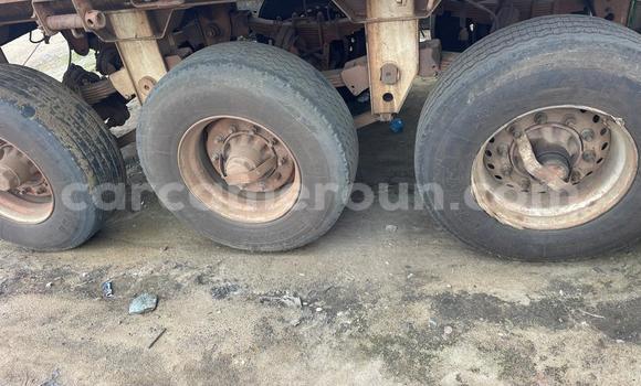 Buy Used Mercedes‒Benz Truck White Truck in Douala in Littoral Cameroon Buy Used Mercedes‒Benz Truck White Truck in Douala in Littoral Cameroon