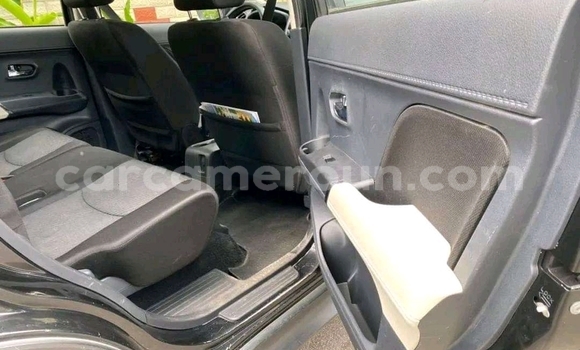 Sayi Na hannu Toyota Rush Black Mota in Douala a Ƙasar Kamaru Sayi Na hannu Toyota Rush Black Mota in Douala a Ƙasar Kamaru