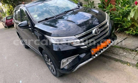 Sayi Na hannu Toyota Rush Black Mota in Douala a Ƙasar Kamaru Sayi Na hannu Toyota Rush Black Mota in Douala a Ƙasar Kamaru