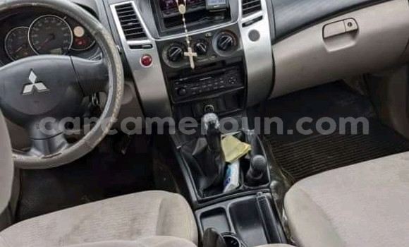 Acheter Occasion Voiture Mitsubishi Pajero Sport Gris à Douala, Littoral Cameroon Acheter Occasion Voiture Mitsubishi Pajero Sport Gris à Douala, Littoral Cameroon