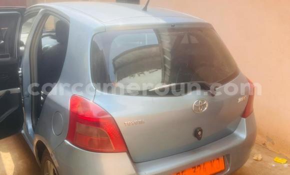Sayi Na hannu Toyota Yaris Blue Mota in Douala a Ƙasar Kamaru Sayi Na hannu Toyota Yaris Blue Mota in Douala a Ƙasar Kamaru