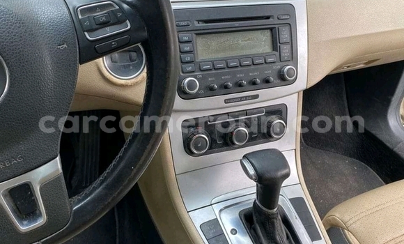 Sayi Na hannu Volkswagen Passat M Mota in Douala a Ƙasar Kamaru Sayi Na hannu Volkswagen Passat M Mota in Douala a Ƙasar Kamaru