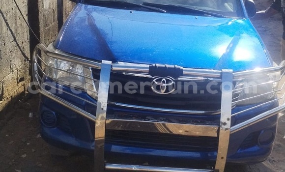 Acheter Occasion Voiture Toyota RAV4 Bleu à Douala, Littoral Cameroon Acheter Occasion Voiture Toyota RAV4 Bleu à Douala, Littoral Cameroon