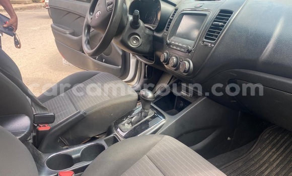 Buy Used Kia Optima White Car in Douala in Littoral Cameroon Buy Used Kia Optima White Car in Douala in Littoral Cameroon