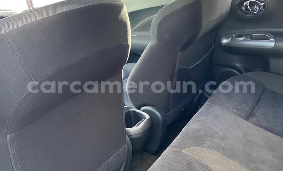 Sayi Imported Nissan Juke Azurfa Mota in Douala a Ƙasar Kamaru Sayi Imported Nissan Juke Azurfa Mota in Douala a Ƙasar Kamaru
