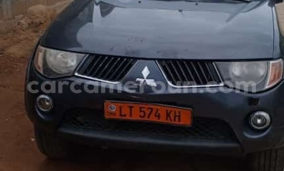 Sayi Na hannu Mitsubishi L200 Sauran Mota in Douala a Ƙasar Kamaru
