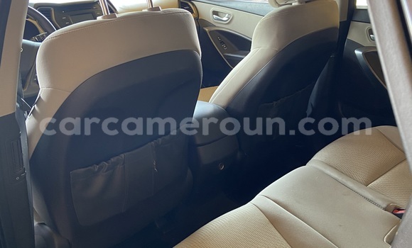 Sayi Imported Hyundai Santa Fe Sauran Mota in Douala a Ƙasar Kamaru Sayi Imported Hyundai Santa Fe Sauran Mota in Douala a Ƙasar Kamaru