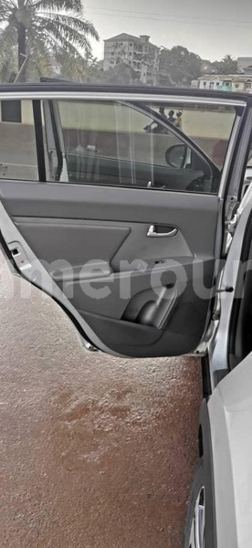 Big with watermark kia sportage central cameroon yaounde 15773