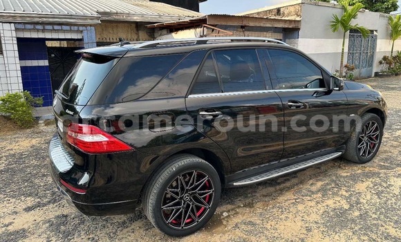 Acheter Occasion Voiture Mercedes‒Benz ML–Class Noir à Douala, Littoral Cameroon Acheter Occasion Voiture Mercedes‒Benz ML–Class Noir à Douala, Littoral Cameroon