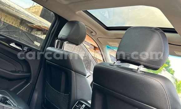Acheter Occasion Voiture Mercedes‒Benz ML–Class Noir à Douala, Littoral Cameroon Acheter Occasion Voiture Mercedes‒Benz ML–Class Noir à Douala, Littoral Cameroon