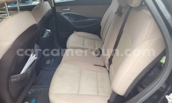 Sayi Imported Hyundai Santa Fe Black Mota in Douala a Ƙasar Kamaru Sayi Imported Hyundai Santa Fe Black Mota in Douala a Ƙasar Kamaru