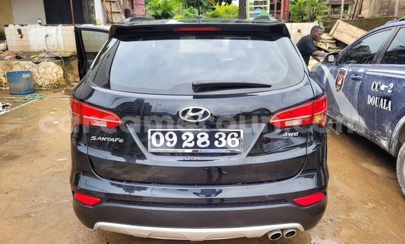 Sayi Imported Hyundai Santa Fe Black Mota in Douala a Ƙasar Kamaru Sayi Imported Hyundai Santa Fe Black Mota in Douala a Ƙasar Kamaru
