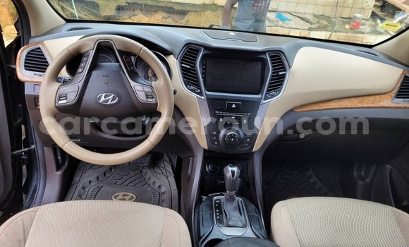 Sayi Imported Hyundai Santa Fe Black Mota in Douala a Ƙasar Kamaru Sayi Imported Hyundai Santa Fe Black Mota in Douala a Ƙasar Kamaru