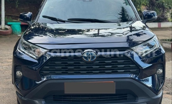 Sayi Sabo Toyota RAV4 Sauran Mota in Yaounde a Babban Kamaru