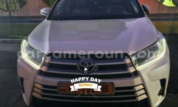 Buy Used Toyota Highlander White Car in Douala in Littoral Cameroon Buy Used Toyota Highlander White Car in Douala in Littoral Cameroon