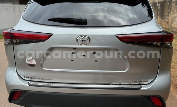 Sayi Sabo Toyota Highlander Sauran Mota in Yaounde a Babban Kamaru