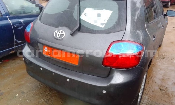 Sayi Na hannu Toyota Auris Sauran Mota in Douala a Ƙasar Kamaru Sayi Na hannu Toyota Auris Sauran Mota in Douala a Ƙasar Kamaru