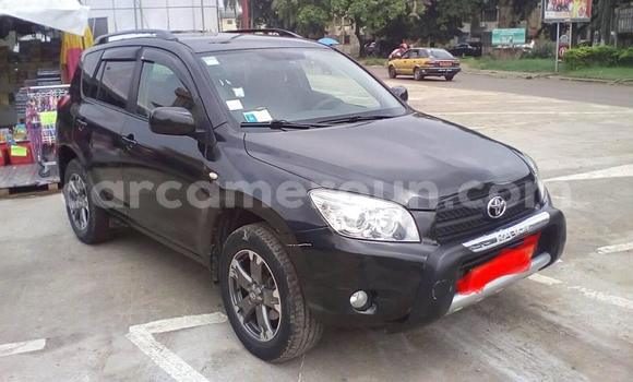 Sayi Na hannu Toyota RAV4 Black Mota in Douala a Ƙasar Kamaru Sayi Na hannu Toyota RAV4 Black Mota in Douala a Ƙasar Kamaru