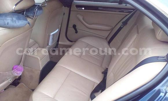 Sayi Na hannu BMW 3–Series Black Mota in Douala a Ƙasar Kamaru Sayi Na hannu BMW 3–Series Black Mota in Douala a Ƙasar Kamaru