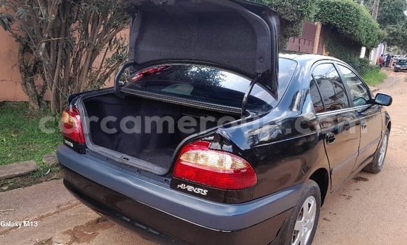 Sayi Sabo Toyota Avensis Black Mota in Yaounde a Babban Kamaru Sayi Sabo Toyota Avensis Black Mota in Yaounde a Babban Kamaru