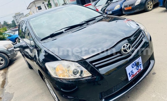 Sayi Sabo Toyota Auris Black Mota in Douala a Ƙasar Kamaru Sayi Sabo Toyota Auris Black Mota in Douala a Ƙasar Kamaru