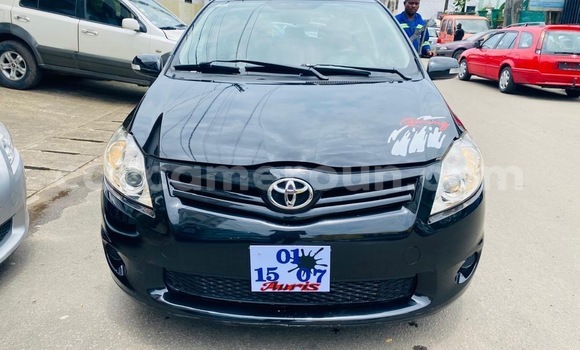 Sayi Sabo Toyota Auris Black Mota in Douala a Ƙasar Kamaru Sayi Sabo Toyota Auris Black Mota in Douala a Ƙasar Kamaru