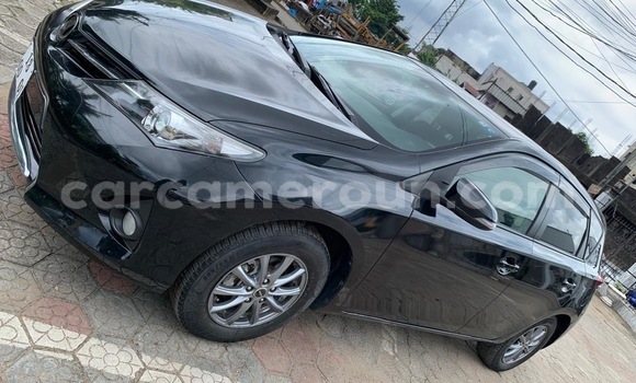 Acheter Neuf Voiture Toyota Auris Noir à Douala, Littoral Cameroon Acheter Neuf Voiture Toyota Auris Noir à Douala, Littoral Cameroon