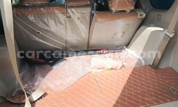 Acheter Neuf Voiture Toyota Prado Noir à Douala, Littoral Cameroon Acheter Neuf Voiture Toyota Prado Noir à Douala, Littoral Cameroon