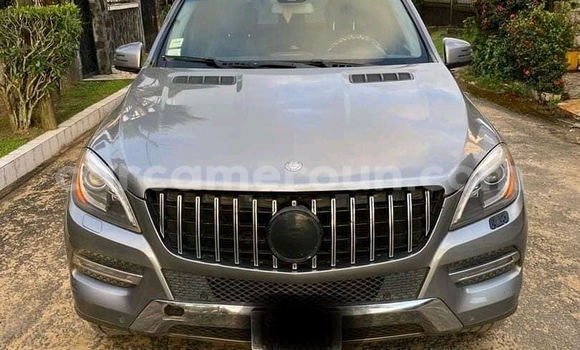 Acheter Occasion Voiture Mercedes‒Benz ML–Class Gris à Douala, Littoral Cameroon Acheter Occasion Voiture Mercedes‒Benz ML–Class Gris à Douala, Littoral Cameroon