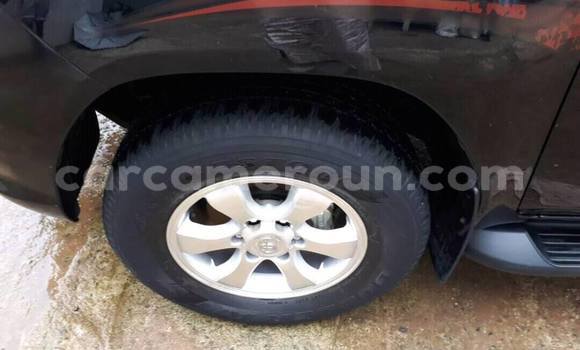 Sayi Na hannu Toyota Hilux Black Mota in Douala a Ƙasar Kamaru Sayi Na hannu Toyota Hilux Black Mota in Douala a Ƙasar Kamaru