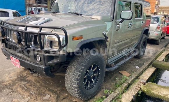 Sayi Sabo Hummer H2 Sauran Mota in Douala a Ƙasar Kamaru