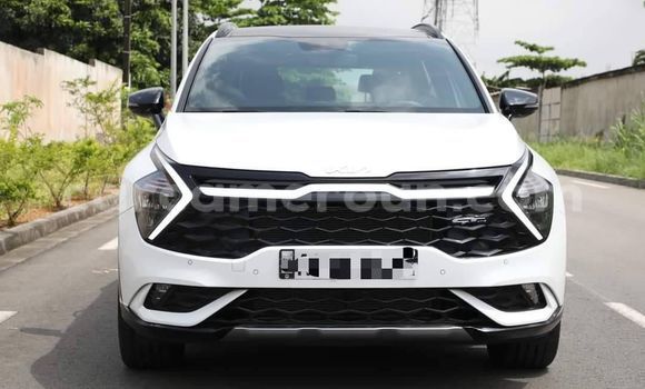 Sayi Sabo Kia Sportage White Mota in Douala a Ƙasar Kamaru