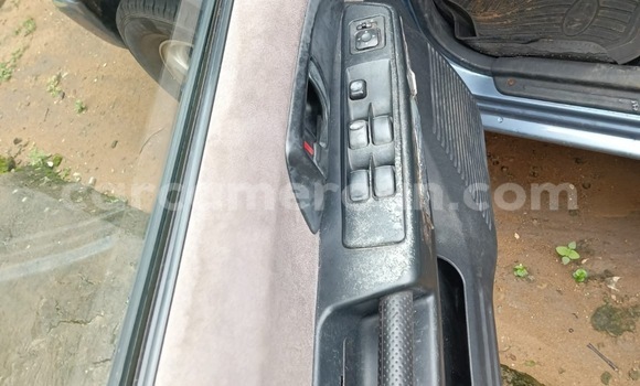 Sayi Na hannu Mitsubishi Pajero Blue Mota in Douala a Ƙasar Kamaru Sayi Na hannu Mitsubishi Pajero Blue Mota in Douala a Ƙasar Kamaru