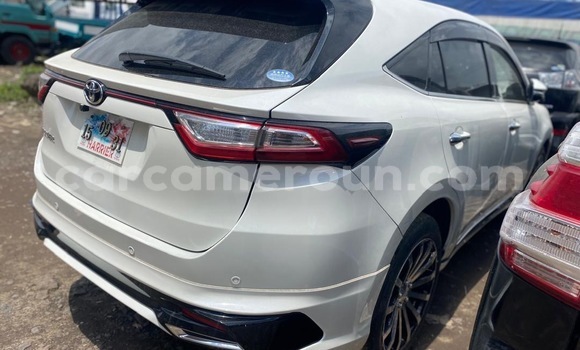 Buy New Toyota Harrier White Car in Douala in Littoral Cameroon Buy New Toyota Harrier White Car in Douala in Littoral Cameroon