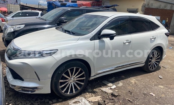 Buy New Toyota Harrier White Car in Douala in Littoral Cameroon Buy New Toyota Harrier White Car in Douala in Littoral Cameroon