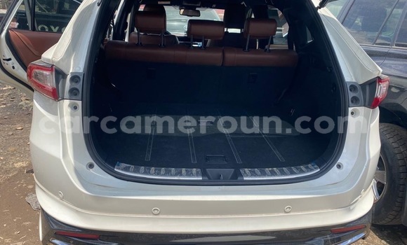 Buy New Toyota Harrier White Car in Douala in Littoral Cameroon Buy New Toyota Harrier White Car in Douala in Littoral Cameroon