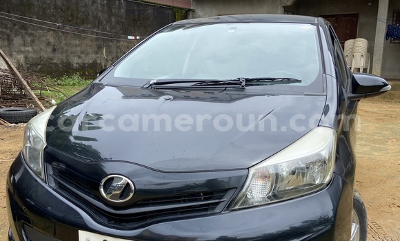 Acheter Import Voiture Toyota Vitz Noir à Douala, Littoral Cameroon