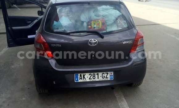 Acheter Occasion Voiture Toyota Yaris Noir à Yaoundé, Central Cameroon Acheter Occasion Voiture Toyota Yaris Noir à Yaoundé, Central Cameroon