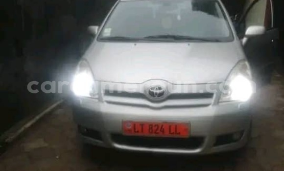 Acheter Neuf Voiture Toyota Corolla Verso Gris à Douala, Littoral Cameroon