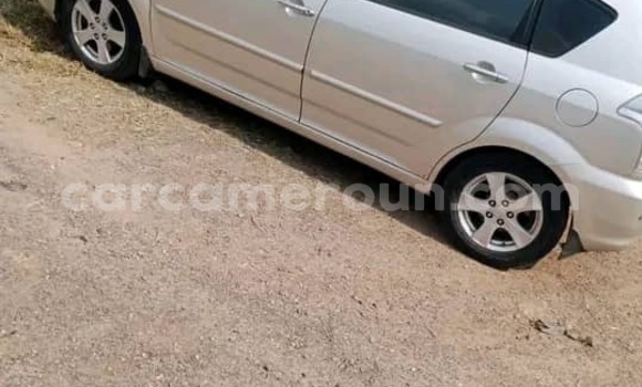 Acheter Neuf Voiture Toyota Corolla Verso Gris à Douala, Littoral Cameroon Acheter Neuf Voiture Toyota Corolla Verso Gris à Douala, Littoral Cameroon