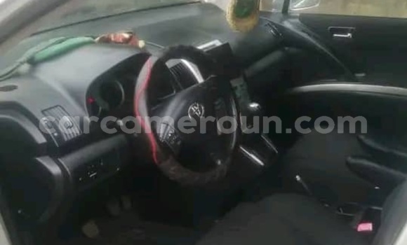 Acheter Neuf Voiture Toyota Corolla Verso Gris à Douala, Littoral Cameroon Acheter Neuf Voiture Toyota Corolla Verso Gris à Douala, Littoral Cameroon