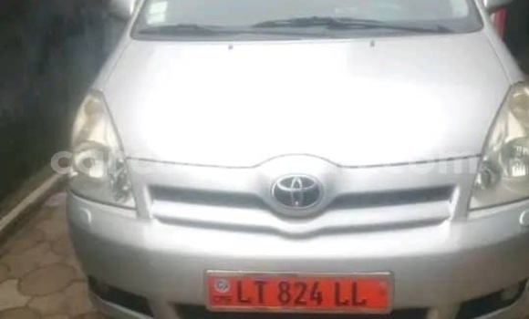 Acheter Neuf Voiture Toyota Corolla Verso Gris à Douala, Littoral Cameroon Acheter Neuf Voiture Toyota Corolla Verso Gris à Douala, Littoral Cameroon