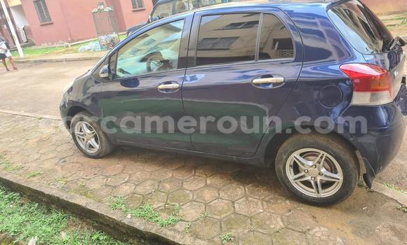 Sayi Na hannu Toyota Vitz Blue Mota in Douala a Ƙasar Kamaru Sayi Na hannu Toyota Vitz Blue Mota in Douala a Ƙasar Kamaru