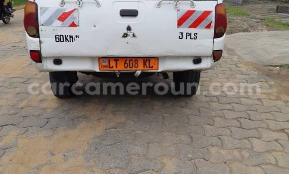 Acheter Occasion Voiture Toyota Hilux Blanc à Douala, Littoral Cameroon Acheter Occasion Voiture Toyota Hilux Blanc à Douala, Littoral Cameroon
