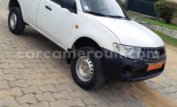 Acheter Occasion Voiture Toyota Hilux Blanc à Douala, Littoral Cameroon Acheter Occasion Voiture Toyota Hilux Blanc à Douala, Littoral Cameroon