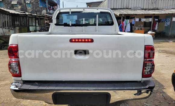 Acheter Occasion Voiture Toyota Hilux Blanc à Douala, Littoral Cameroon Acheter Occasion Voiture Toyota Hilux Blanc à Douala, Littoral Cameroon